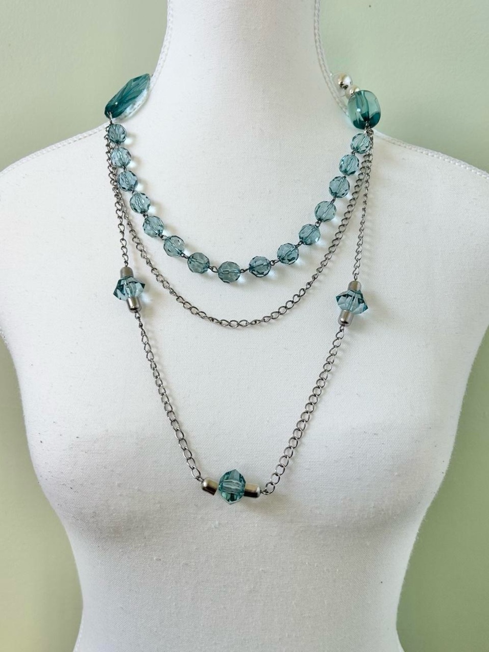 Chunky layered necklace